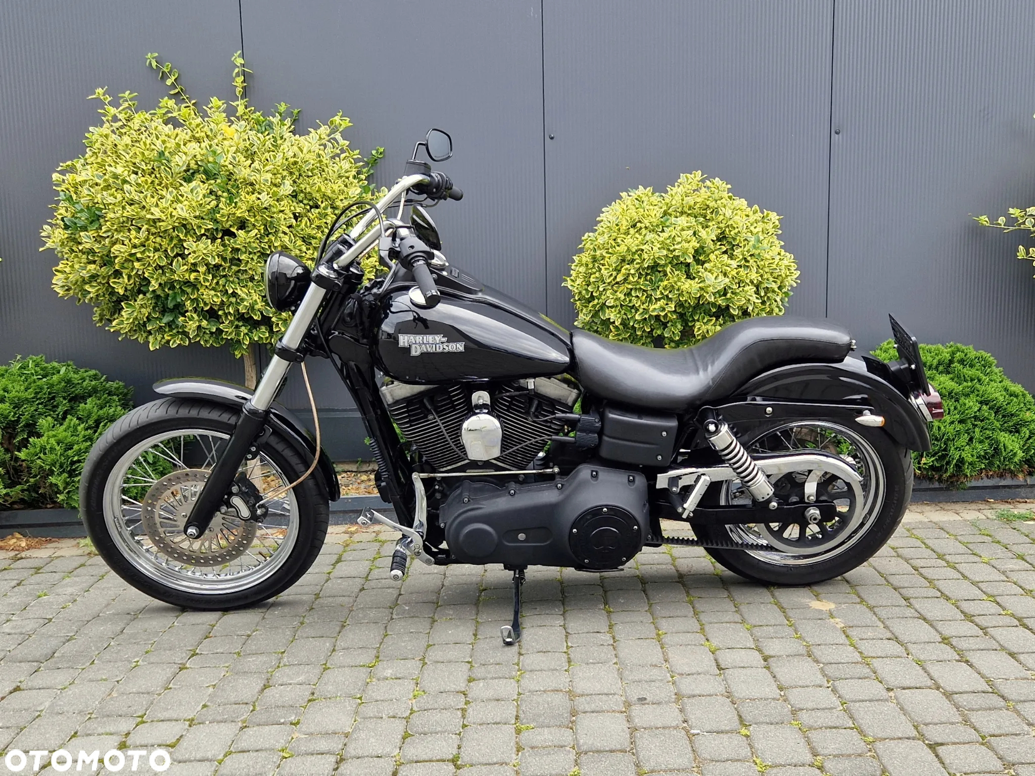 Harley-Davidson Dyna Street Bob - 8