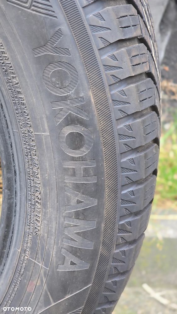 Opony zimowe Yokohama 235/55/R20 - 2