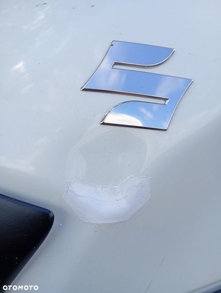 Suzuki GSR - 15