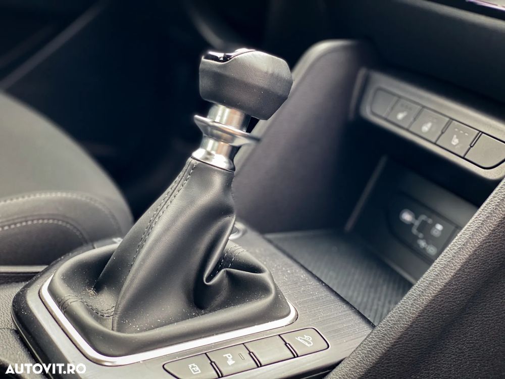 Kia Sportage 1.6 T-GDI 6MT 4x2 Urban - 20