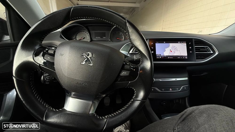 Peugeot 308 BlueHDi FAP 130 Stop & Start Style - 11