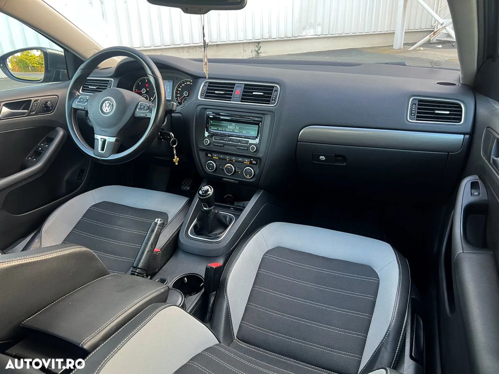 Volkswagen Jetta 1.6 TDI CR DPF Highline - 8