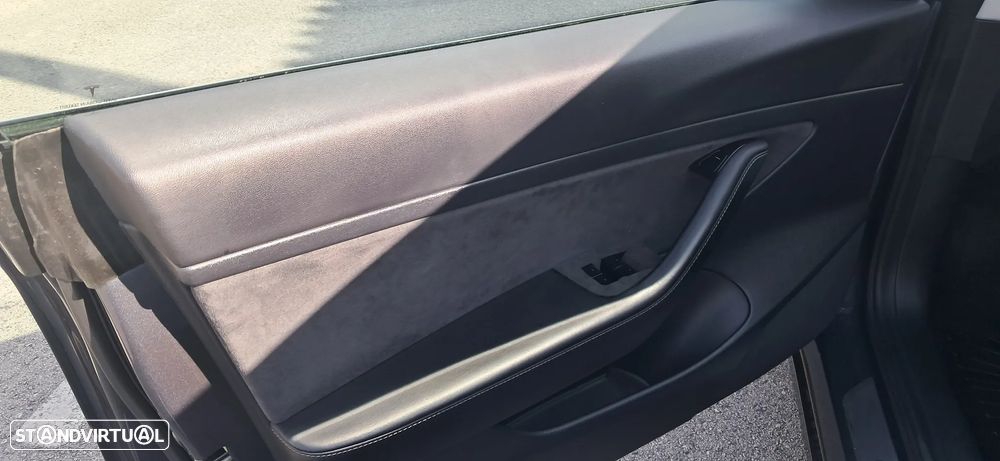Tesla Model 3 Standard Range Plus RWD - 33