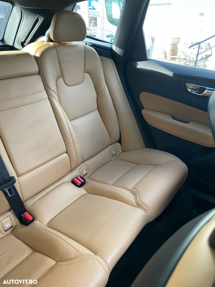 Volvo XC 60 T8 Twin Engine AWD Inscription - 10