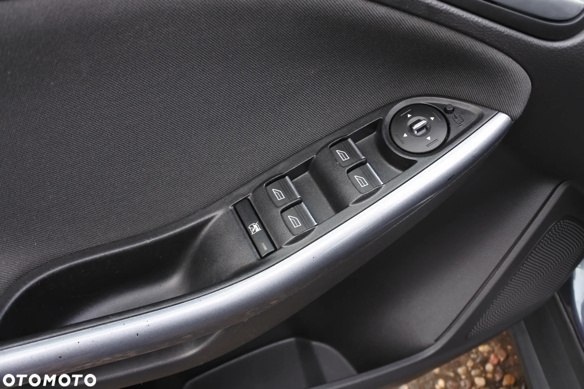 Ford Focus 1.6 EcoBoost Titanium - 21