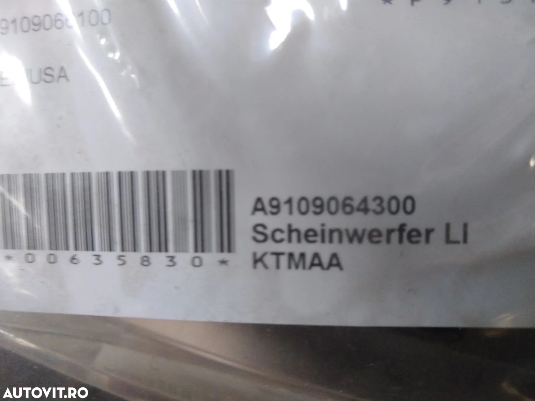 Far dreapta Mercedes W907 - 2