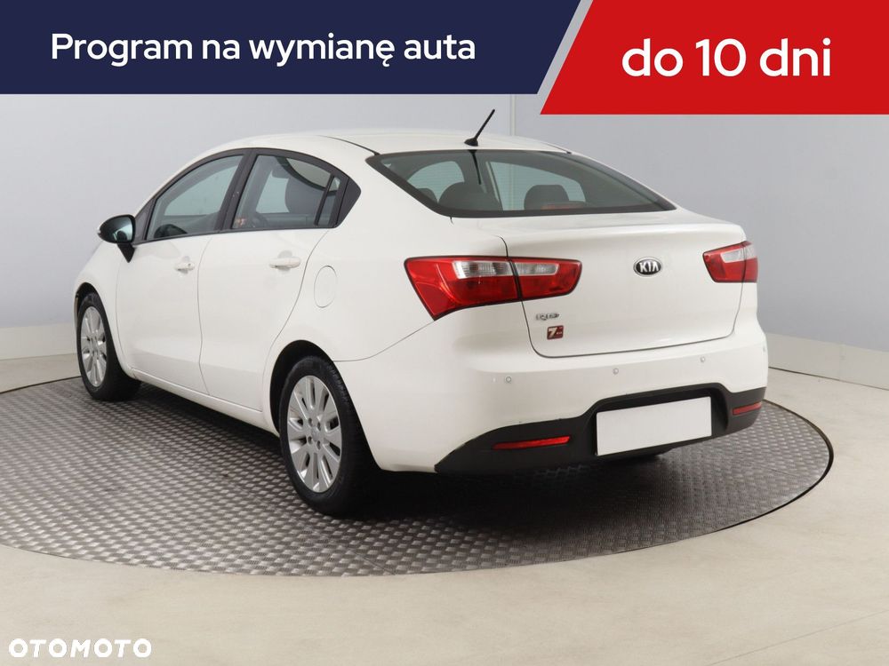 Kia Rio - 6