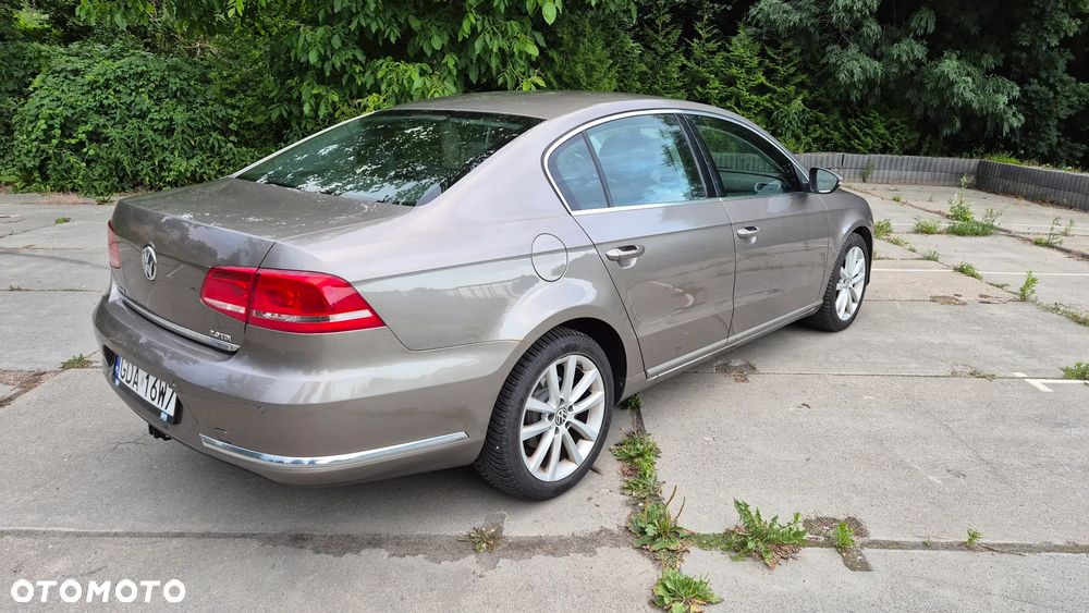 Volkswagen Passat 2.0 TDI Highline DSG - 7