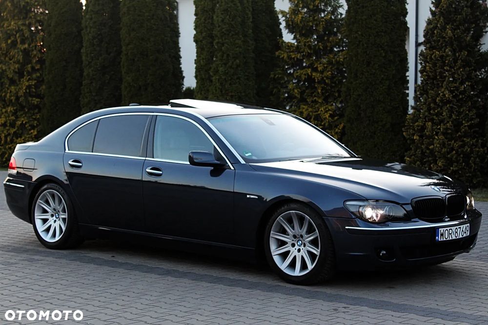 BMW Seria 7 750Li - 10