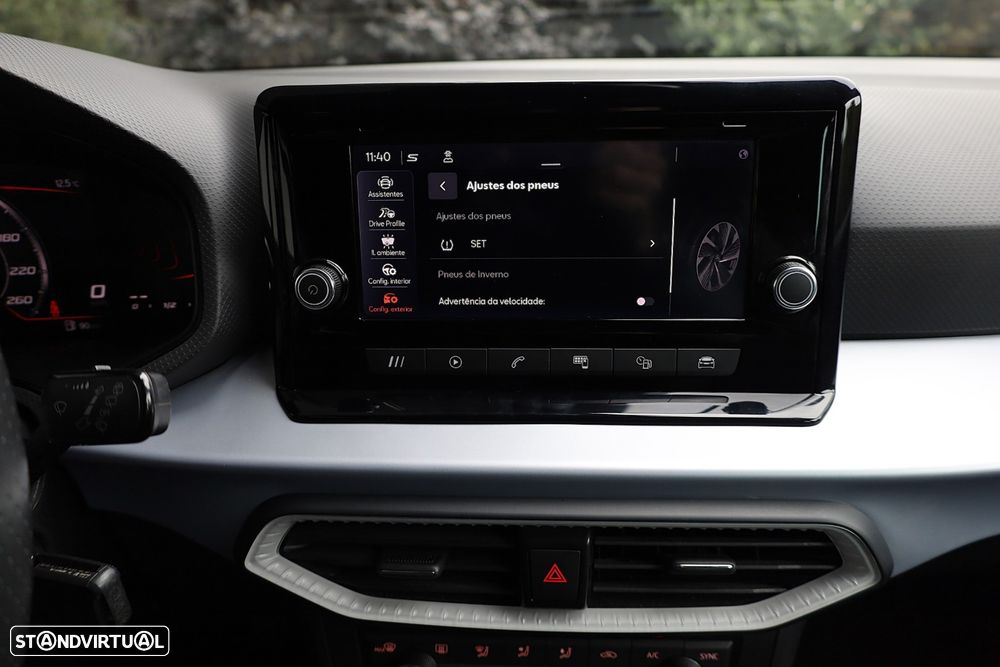 SEAT Arona 1.0 TSI FR - 41