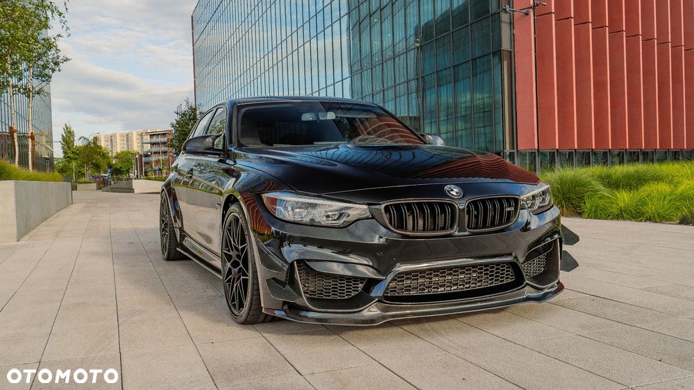 BMW M3 CS DKG - 10