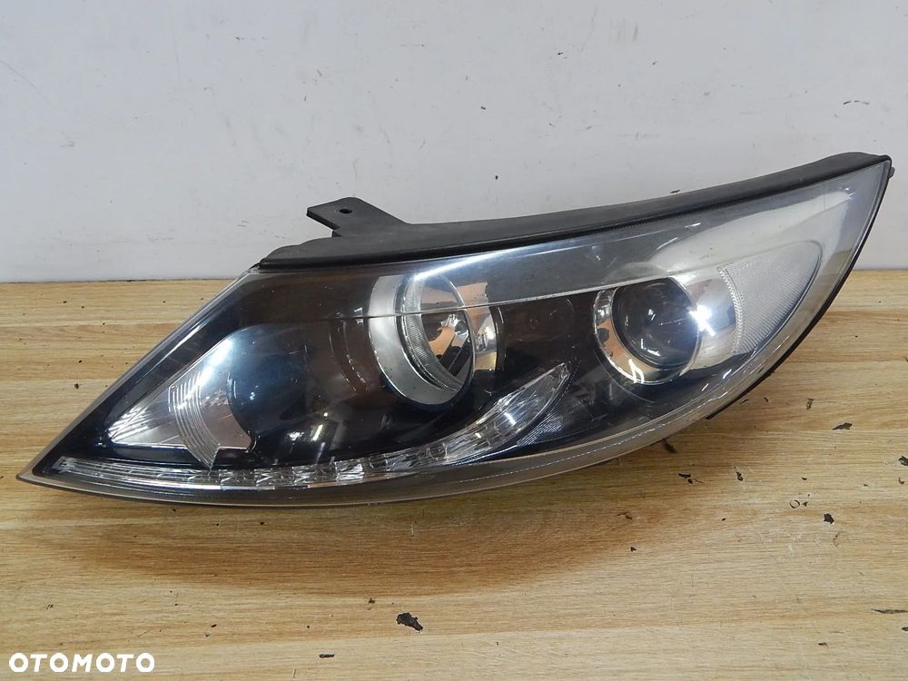 Lampa reflektor LEWY przód LED Kia Sportage III 10-16 Łuków części - 1