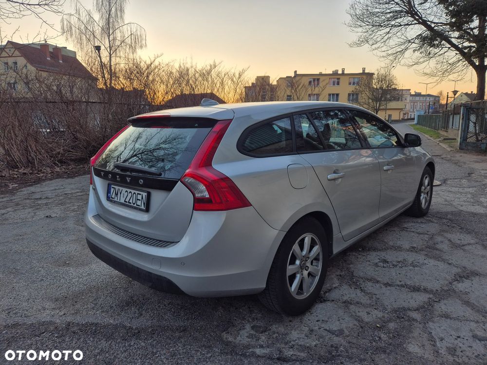 Volvo V60 D4 Edition Pro - 2