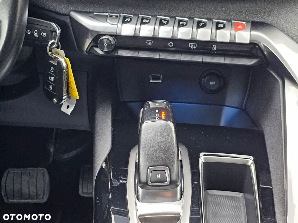 Peugeot 3008 THP 165 EAT6 Stop & Start Allure - 30