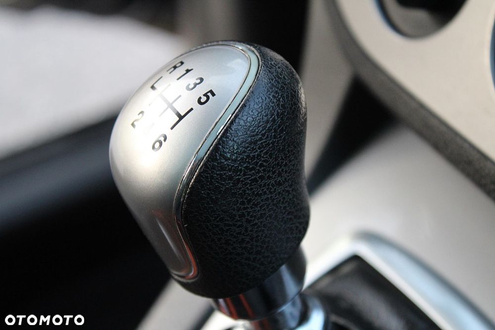 Ford Kuga 2.0 TDCi 4x4 Titanium - 23