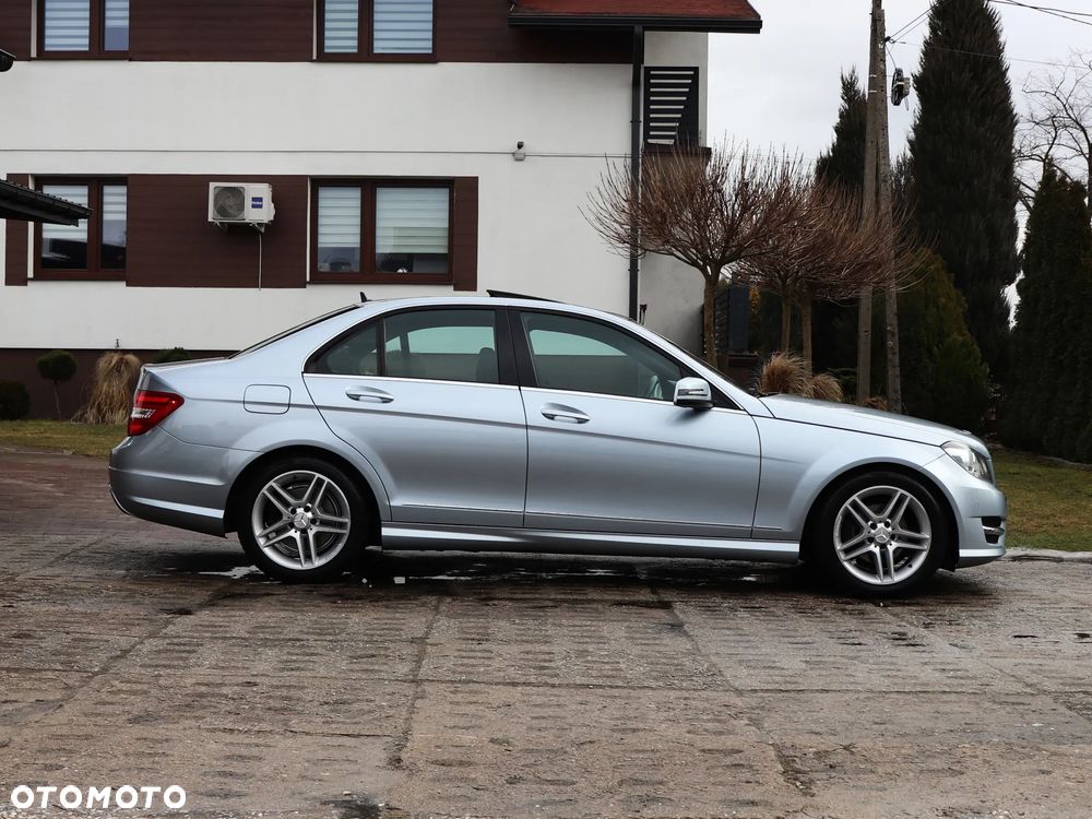 Mercedes-Benz Klasa C 200 Avantgarde Edition - 17