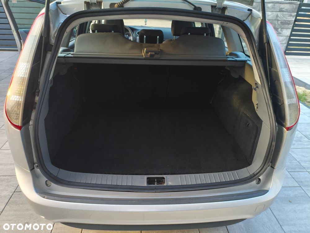 Ford Focus - 11