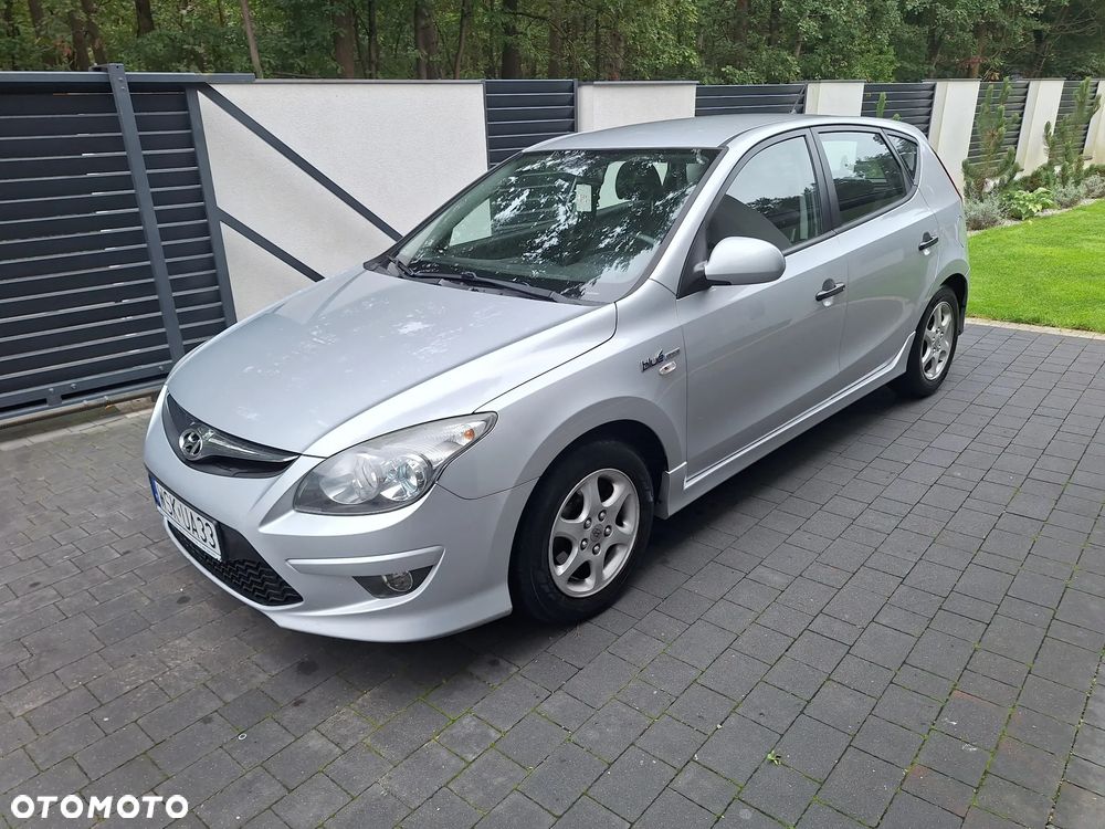 Hyundai i30 1.6 CRDI blue Style - 1