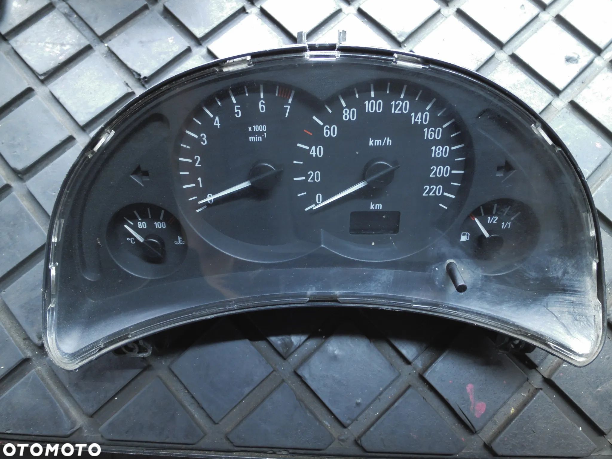 OPEL CORSA C 1.0 58KM LICZNIK ZEGARY PRĘDKOŚCIOMIERZ 09166813FK - 1