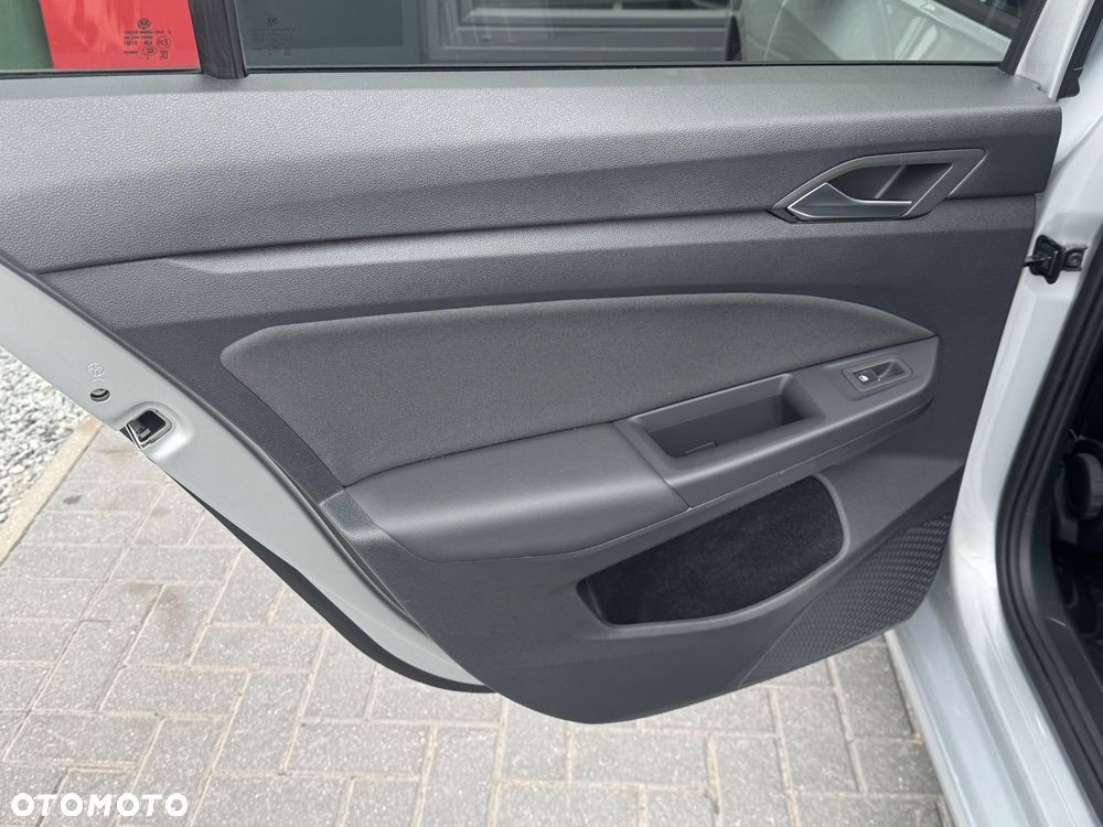 Volkswagen Golf - 30