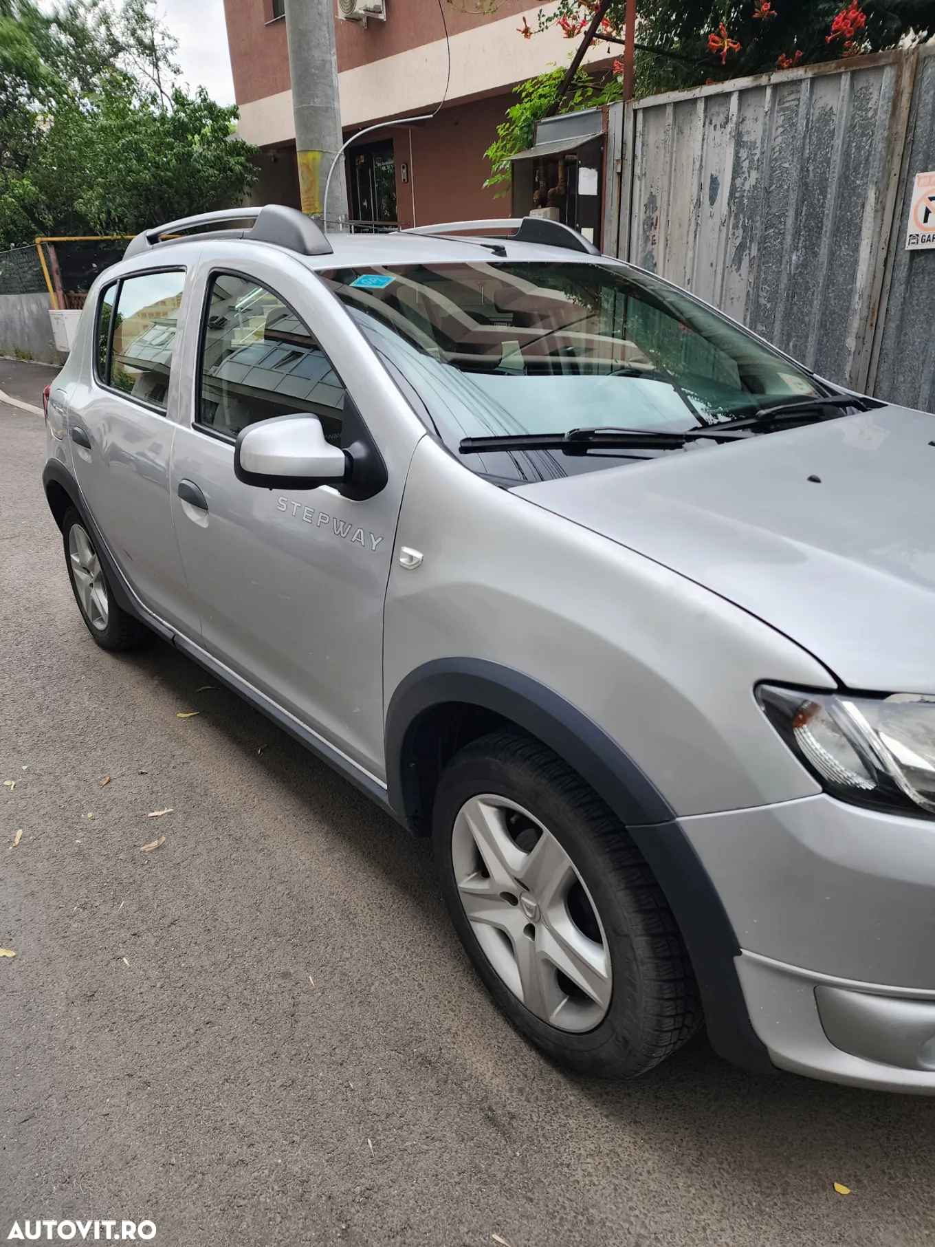 Dacia Sandero - 3