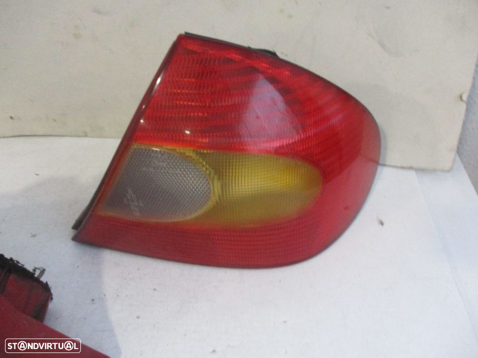 Farol Farolim Tras Ford Mondeo 1997 a 2001 Esquerdo Direito - 4