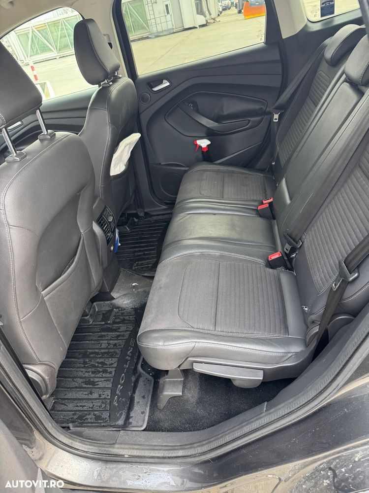 Ford Kuga 2.0 TDCi 4WD Powershift Titanium - 7