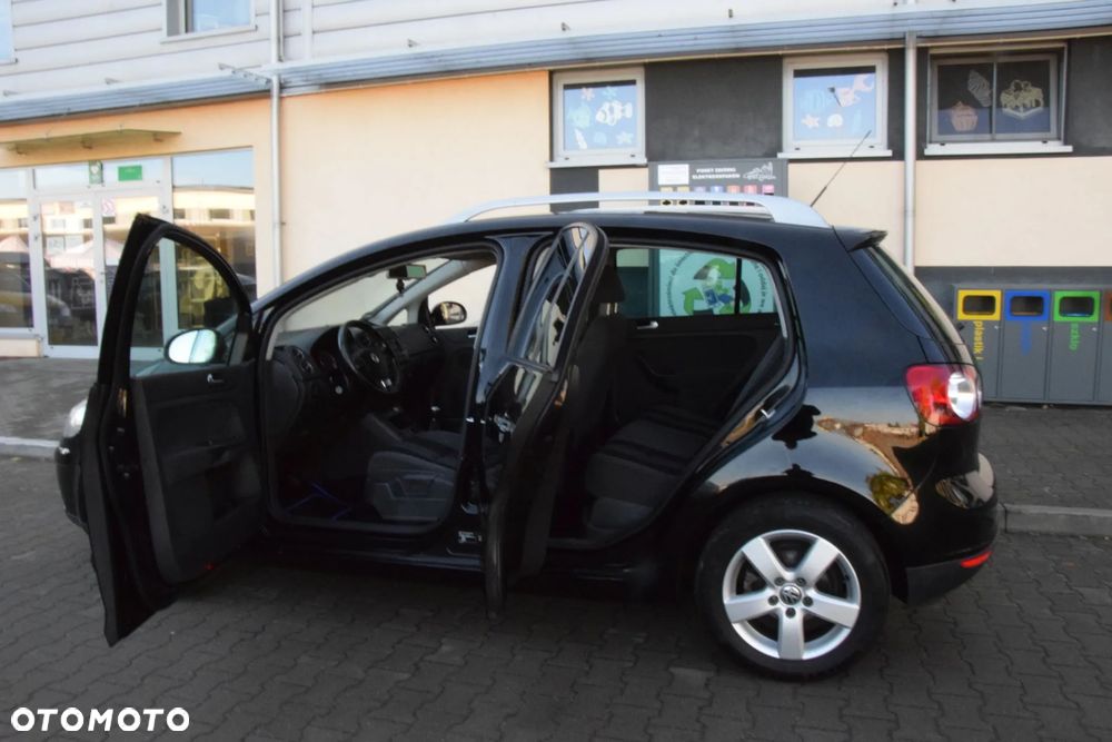Volkswagen Golf Plus - 24