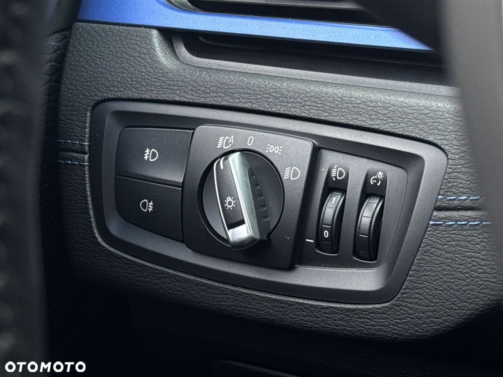 BMW X1 sDrive18d - 11