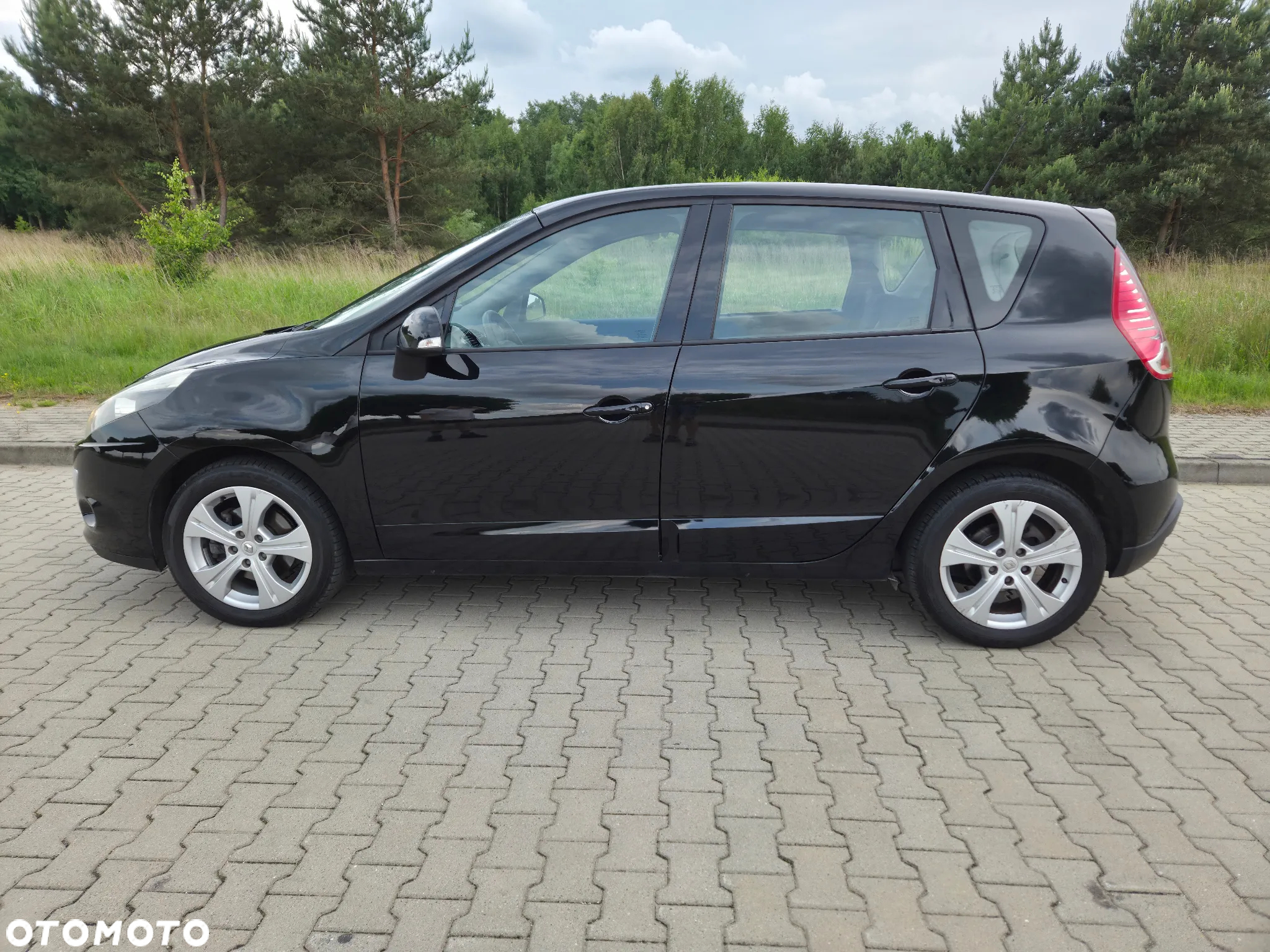 Renault Scenic dCi 110 LIMITED - 3
