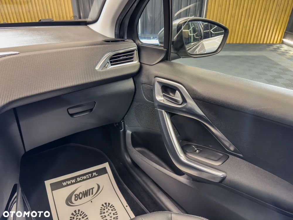 Peugeot 2008 BlueHDi FAP 120 STOP & START EAT6 Allure - 25
