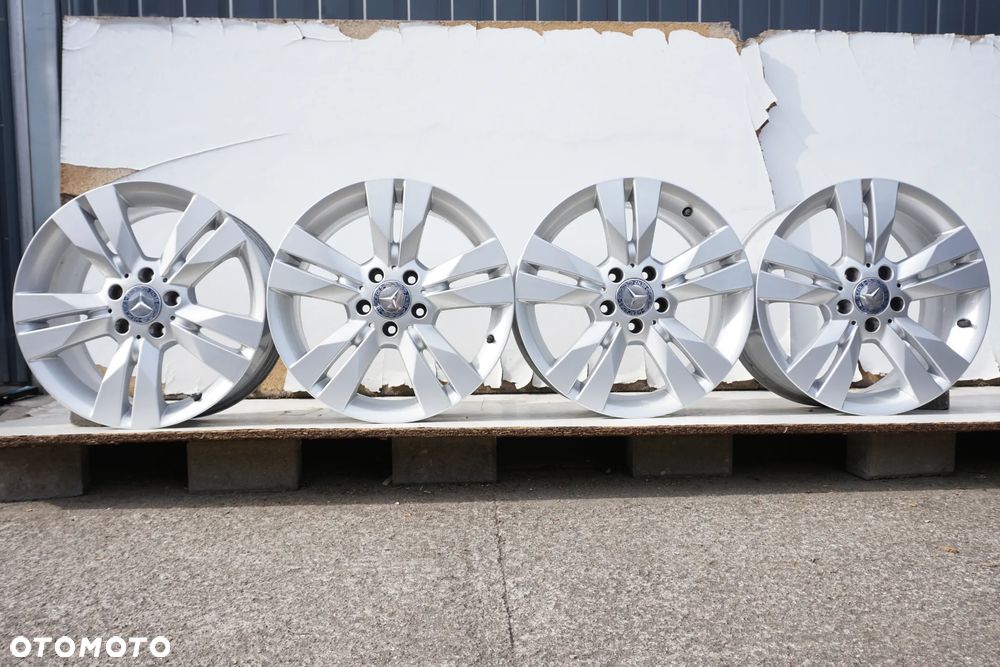 Mercedes W204 5x112 17 7,5J et47 - 3