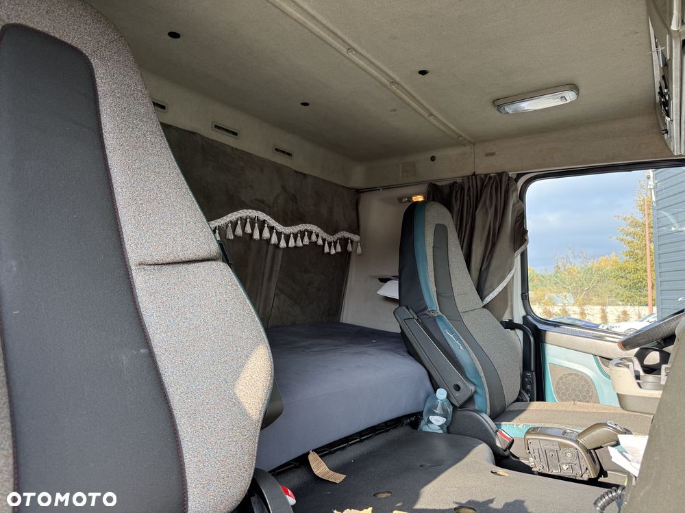 Volvo FM - 28