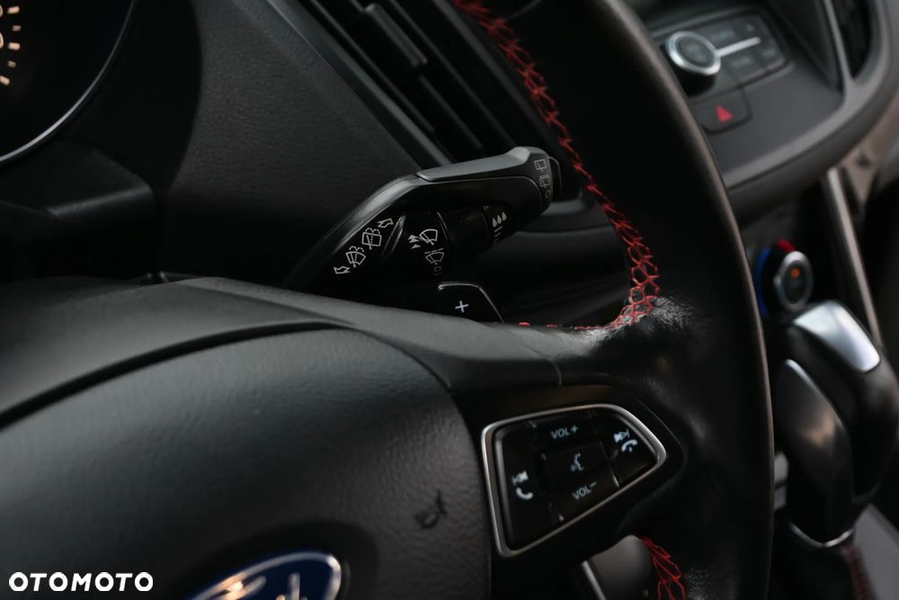 Ford Kuga 1.5 EcoBoost 4x4 ST-Line - 37