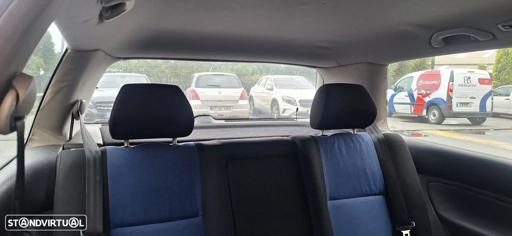 VW Golf 1.9 TDi 25 Anos - 5