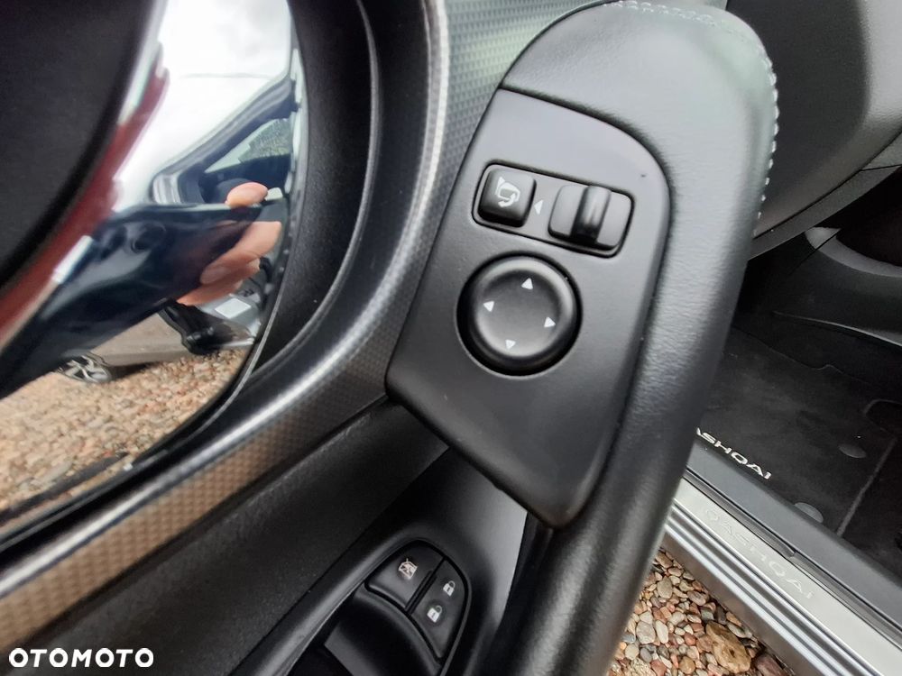 Nissan Qashqai 1.2 DIG-T Acenta EU6 - 18