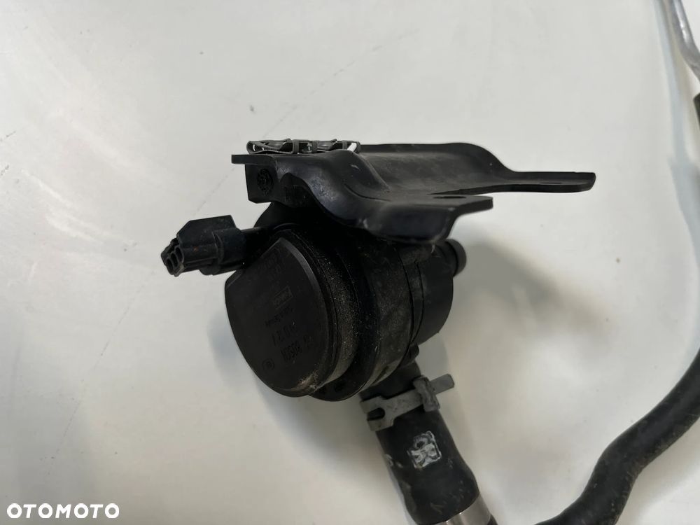 Ford Mondeo MK5 DODATKOWA POMPKA WODY J1G3-18D473-CB - 2