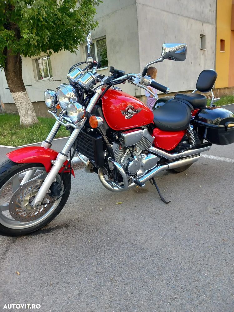 Honda VF 750C Magna - 15