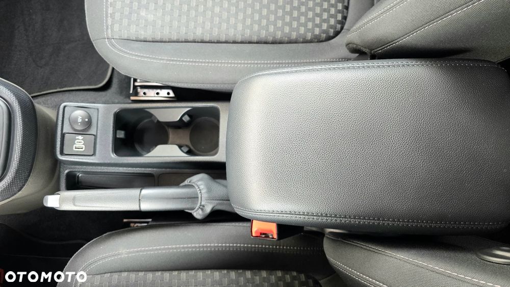 Ford Tourneo Connect Grand 1.5 TDCi Start/Stop Titanium - 24