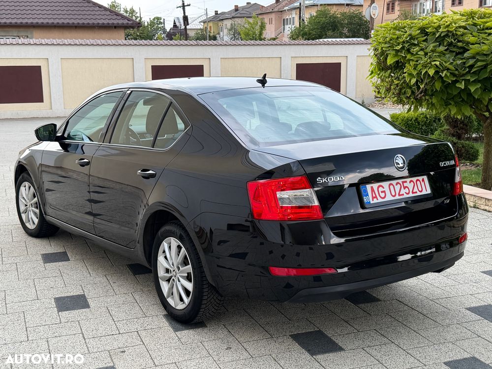 Skoda Octavia 1.6 TDI Green tec DSG Edition - 3