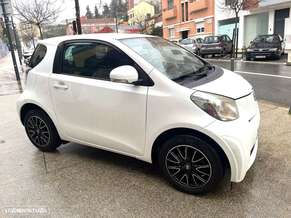 Toyota iQ 1.0 VVT-i 2 EP - 5