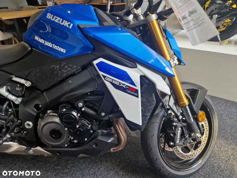 Suzuki GSX 1000 - 4