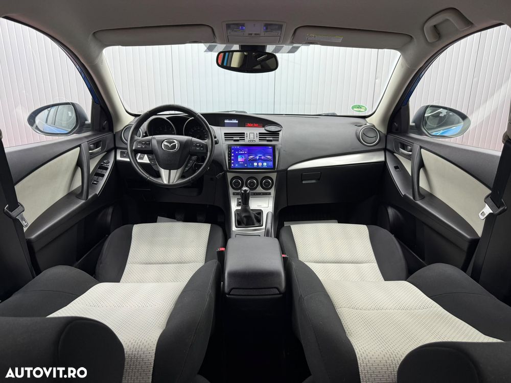 Mazda 3 - 5