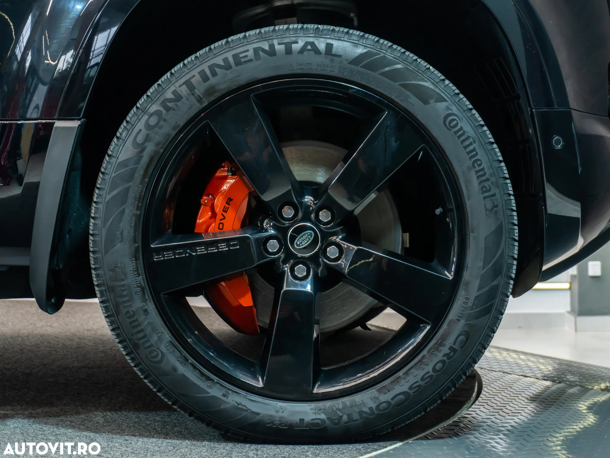 Land Rover Defender 90 3.0 P400 MHEV - 12