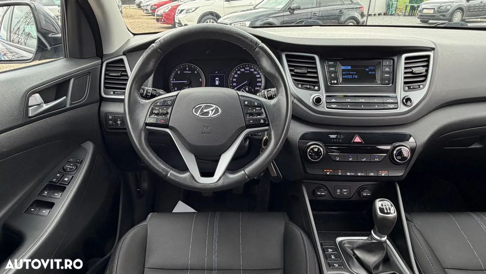Hyundai Tucson 2.0 CRDI 4WD 6MT Style - 14