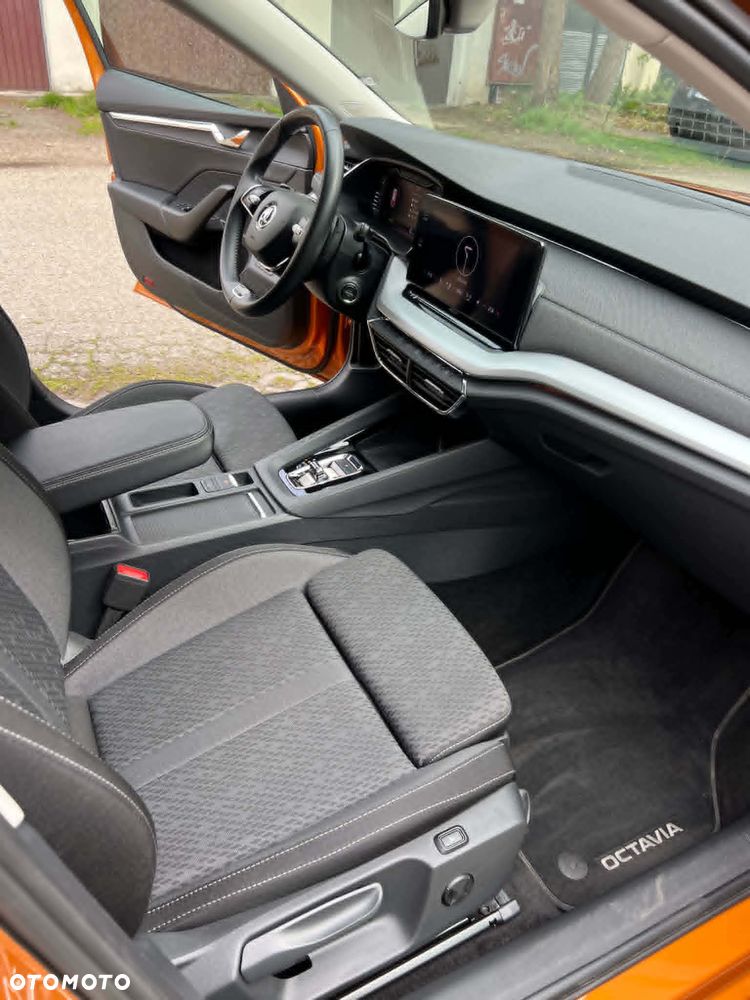 Skoda Octavia 2.0 TDI Style DSG - 16
