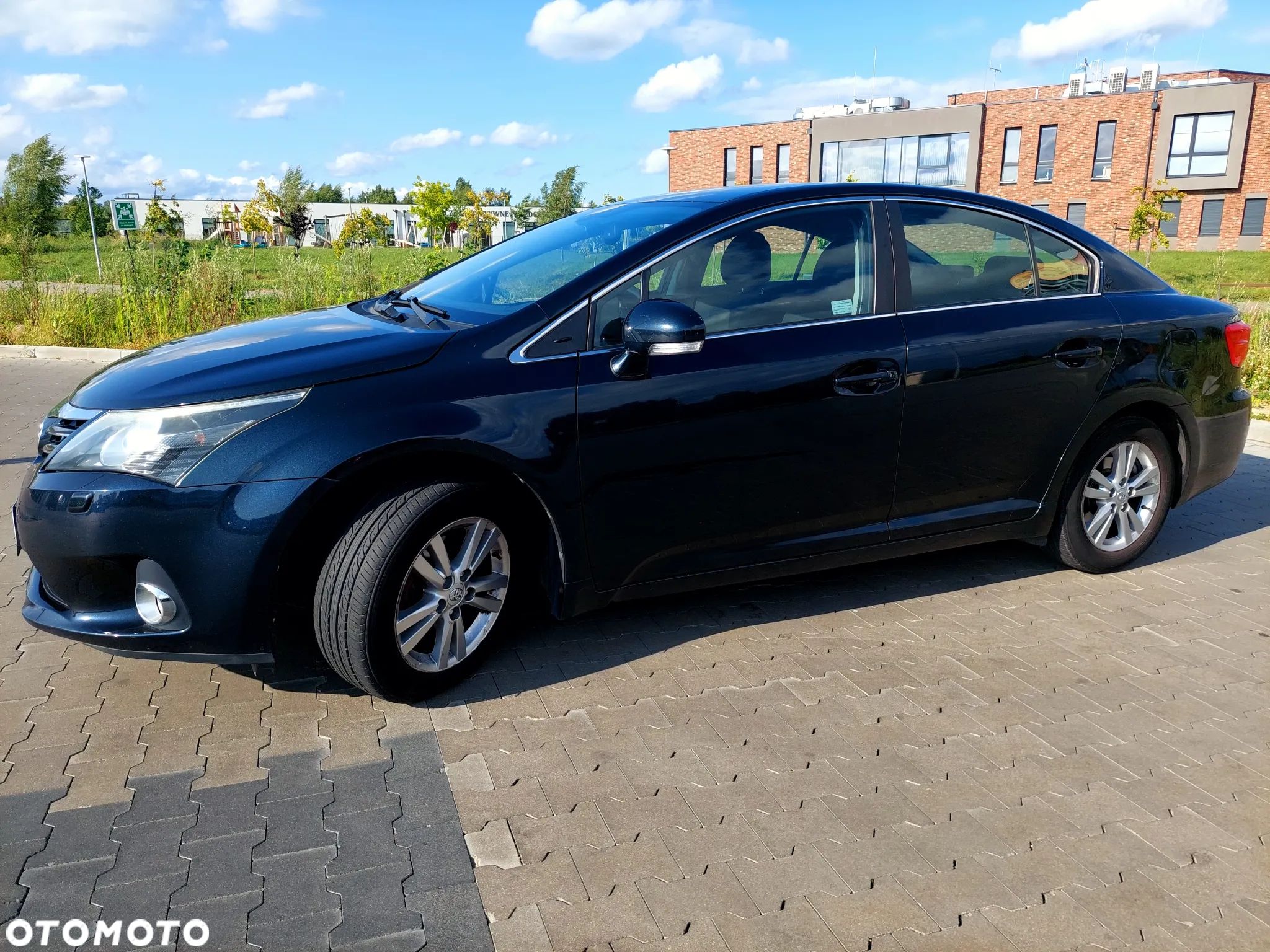 Toyota Avensis 1.8 Active - 1
