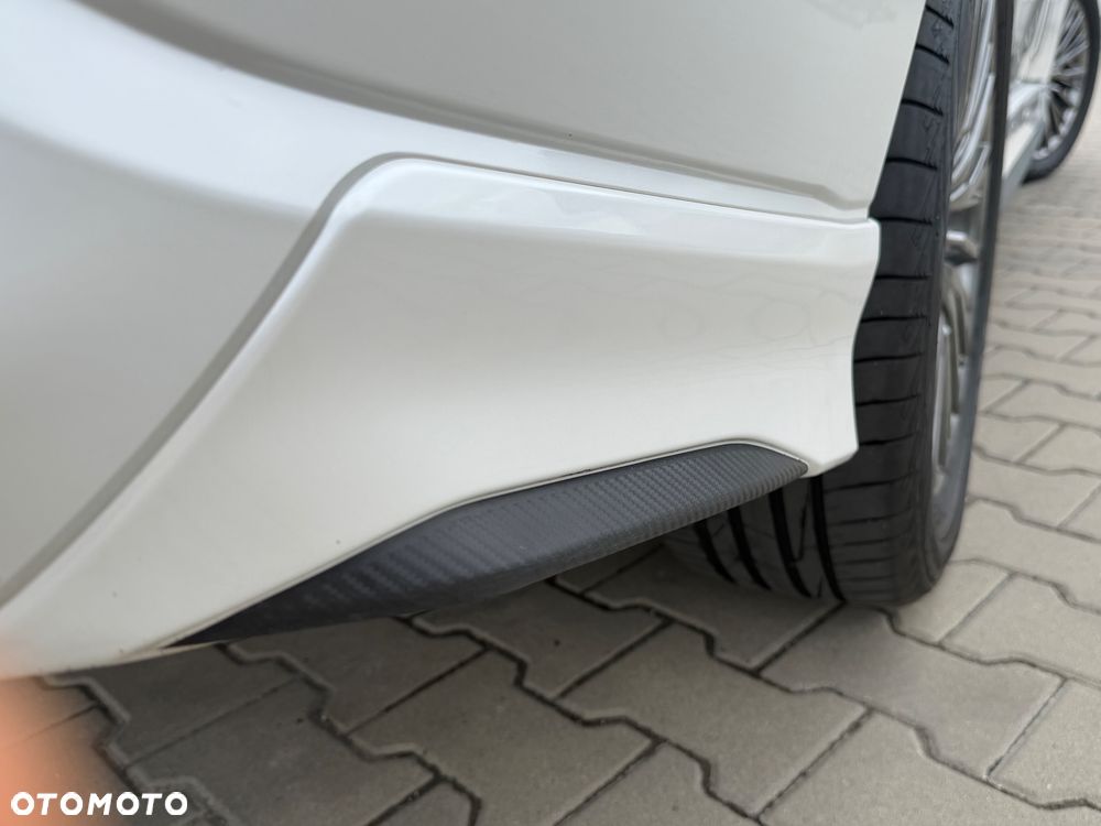 Mitsubishi Outlander 2.4 4WD Top - 13
