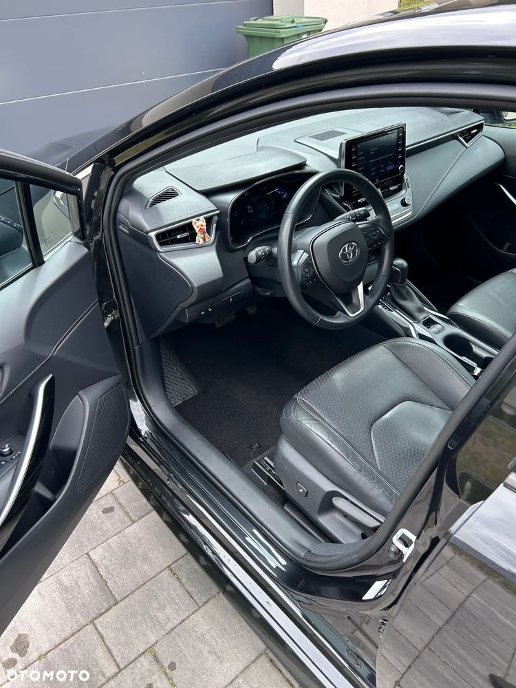 Toyota Corolla 2.0 Hybrid Executive - 7