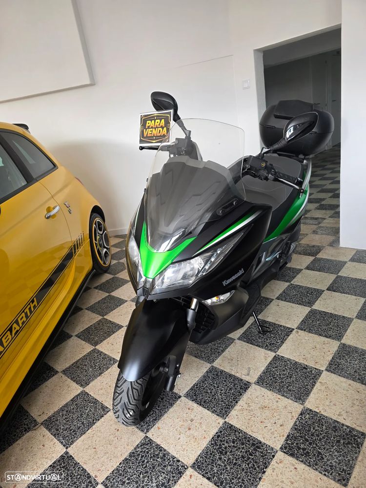 Kawasaki J300 - 1